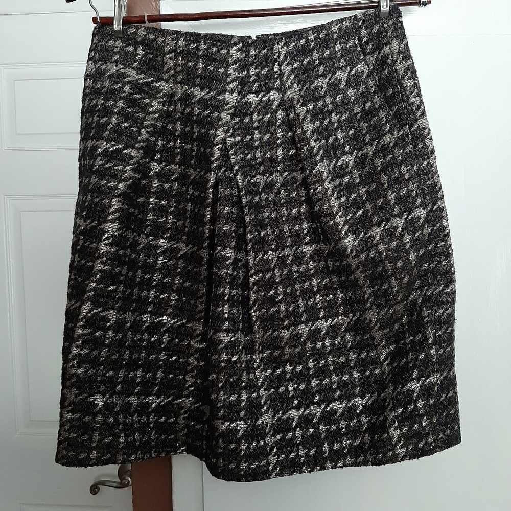 Black & gold pleated holiday wool/tinsel skirt